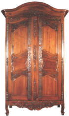 armoire arlsienne de style Louis XV