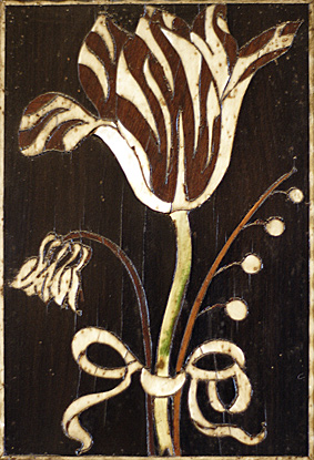 tulipe en placage de bois et ivoire